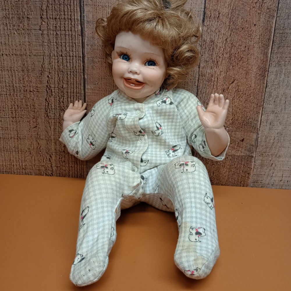 Vintage 1992 Cindy Marschner Rolfe Shannon Porcelain Baby Doll Heritage 1338 D